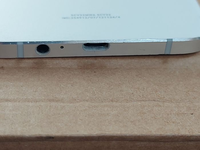 Samsung Galaxy A8, Model SM-A800I, 32GB, Excellent Condition and working great