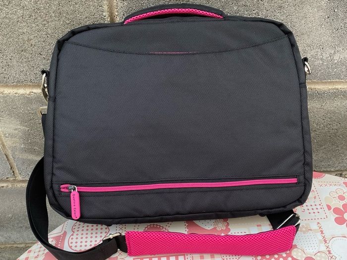 BRAND NEW Quattro Colori Laptop Bag 13"