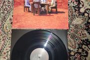 Muse: black holes and revelations LP