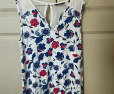 Sleeveless tops