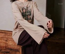 Designer lightweight long-sleeve T-shirt S-M