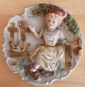 vintage possibly bisque plate