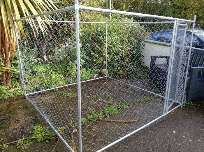 Vida XL Outdoor Dog Kennel 2m x 2m x 2m Galvinised Steel