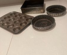 Vintage 70's Baking Tins