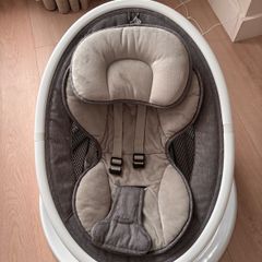 Munchkin Bluetooth Baby Swing Chair and Rocking Seat