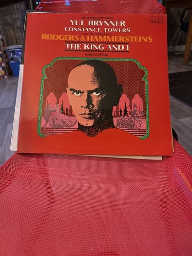 Musicals and Sound Track Vinyls