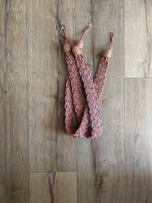 Curtain tie-back