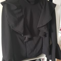 Women's top. Boohoo. New with tags