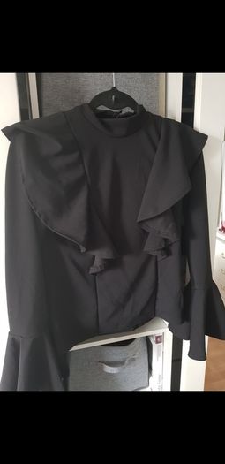 Women's top. Boohoo. New with tags