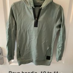 Boys hoodie , 10 to 11