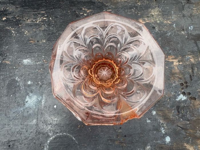 Free vintage glass vase 2 chips