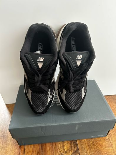 New Balance 2010 UK 8