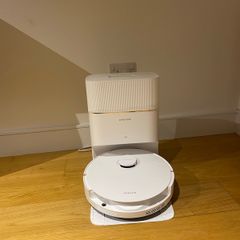 robot vacuum and mop