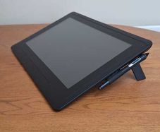 Wacom Cintiq 16 graphics tablet, black