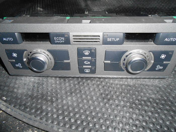 Audi A6  Climate Control Unit