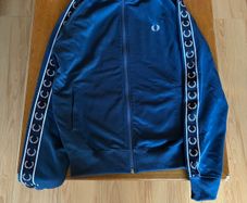 Fred Perry mens top