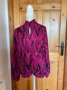 Gallery Ladies Pink Ruched top size 16 New with tags