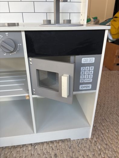 Play Kitchen