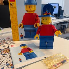 Lego Up-Scaled Minifigure 40649