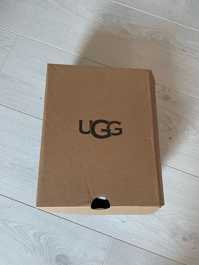 Girls Pink Metallic Classic Uggs - Excellent Condition