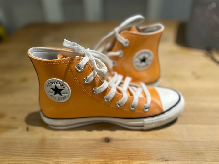 Kids CONVERSE Glossy Orange shoes/Boots Boys/Girls/Boys Size 3.5