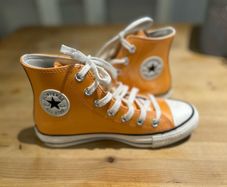 Kids CONVERSE Glossy Orange shoes/Boots Boys/Girls/Boys Size 3.5