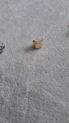 9ct gold earrings