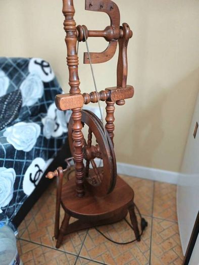 Vintage Mahogany Spinning Wheel Floor Lamp