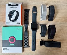 Apple Watch Series 6 + Spigen Metal Band + 5 Extra Straps + Screen Protector