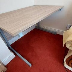 office desk and chair