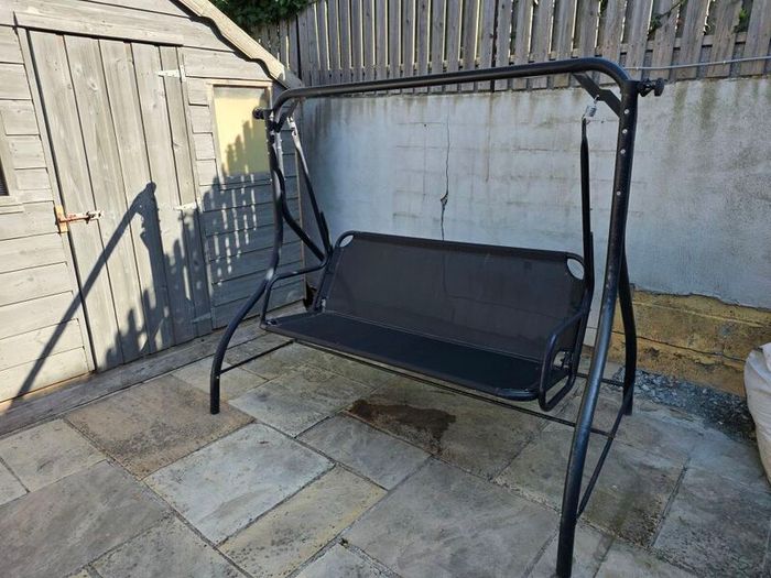 garden swing