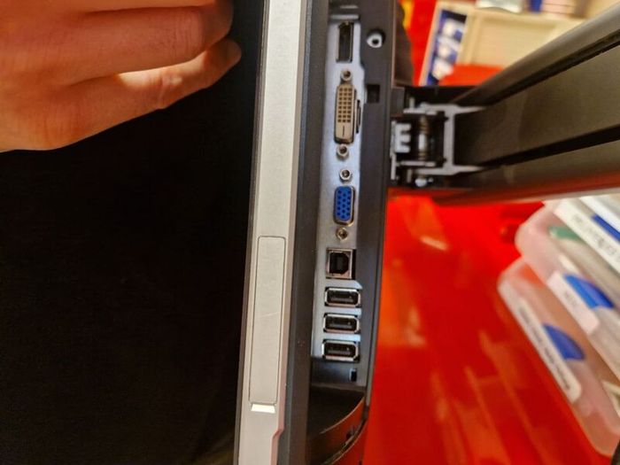 DELL Computer Screen