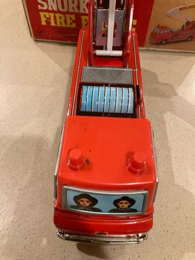 Yonezawa Japan Tin Battery Operated Snorkle Fire Engine Mint in Box