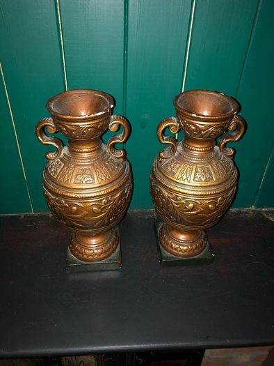 Plaster vases