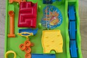 TOMY Screwball Scramble Board Game