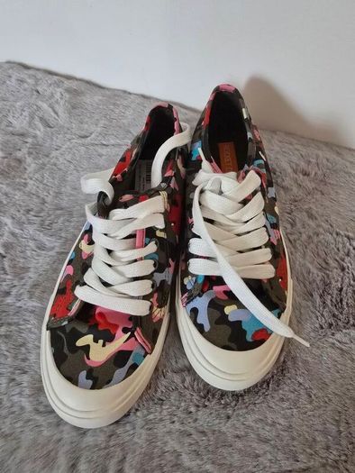 Rocket dog shoes candy camo