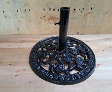 Cast iron parasol base