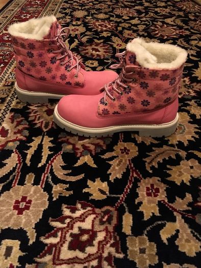 Boots, Timberland Style, size UK-7, EU-41