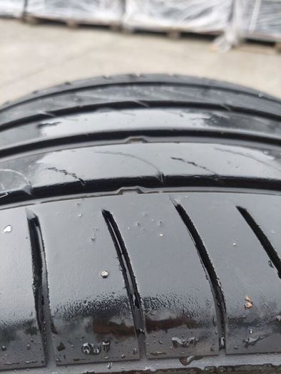Run flat tyre 245/40ZRF19