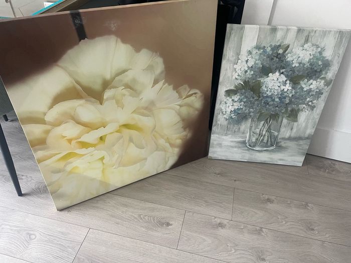 2 Canvas Wall Prints