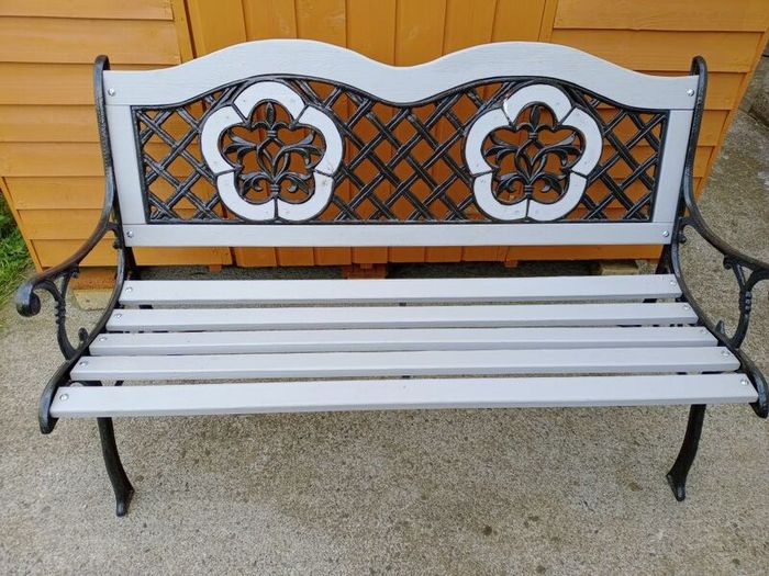 garden seat