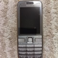 Nokia E52