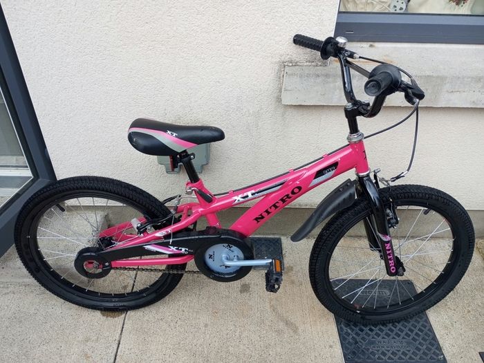 Kids nitro bike size 20 inch wheels