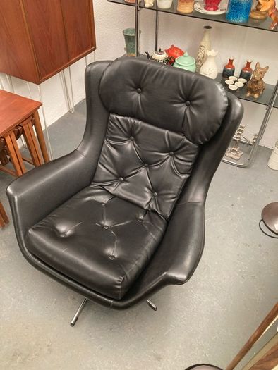 1960s Parker Knoll Egg Chair - Warehouse and Showroom Open  Saturday 10th October 12 til 4pm  Eircode R95T227