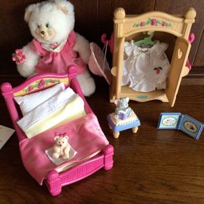 Vintage 90s Fisher price Briar berry "Berry Beth bear "W/ Accesories