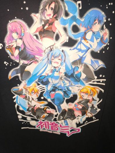 Hatsune miku anime t shirt size medium