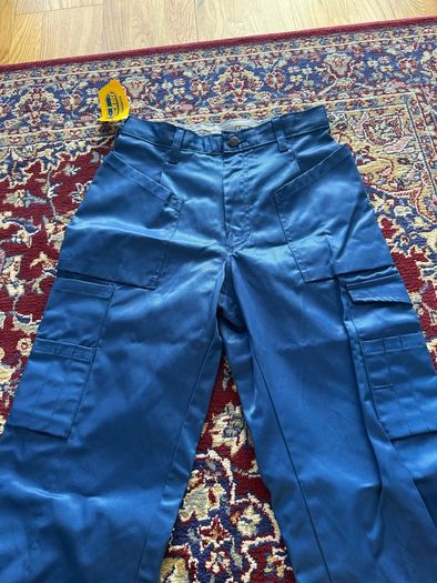Snickers Size 42 brand new