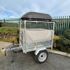 Erde - Galvanised trailer with roof box and frame - excellent condition