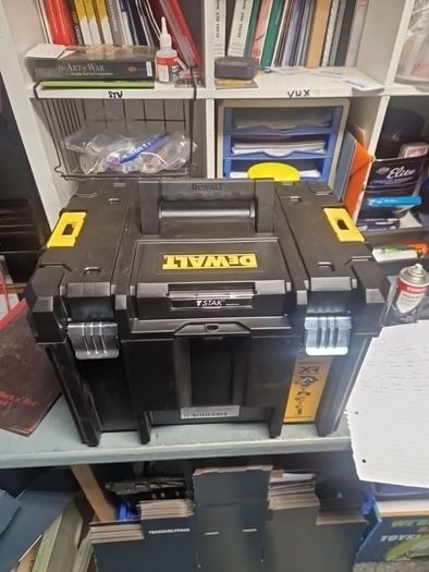 Dewalt