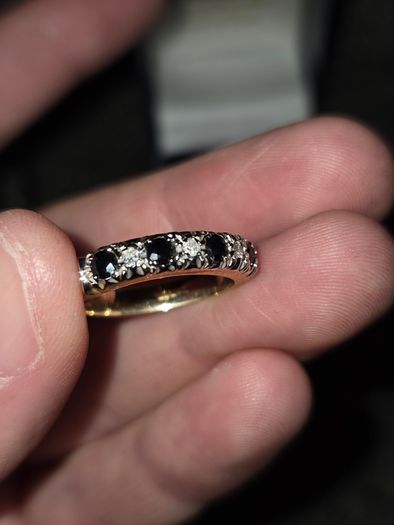 9ct Gold Sapphire and Diamond Ring